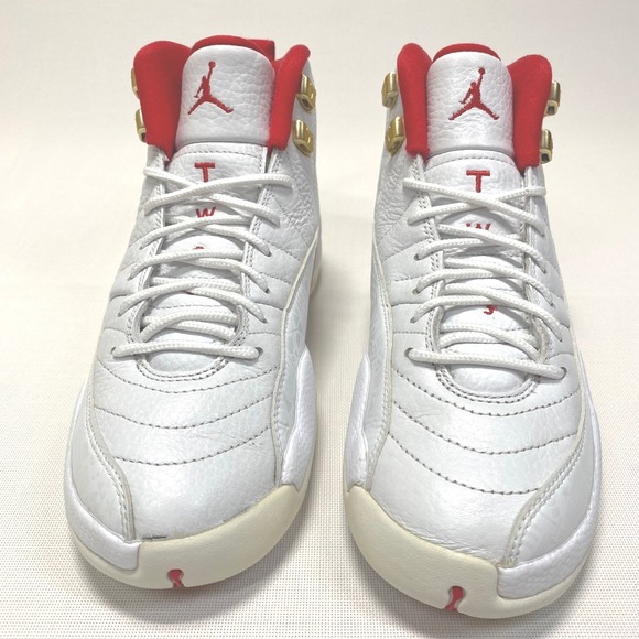 Air Jordan XII Chinese New Year White Red Size 6.5Y/ 8 Women's - Picture 3 of 6